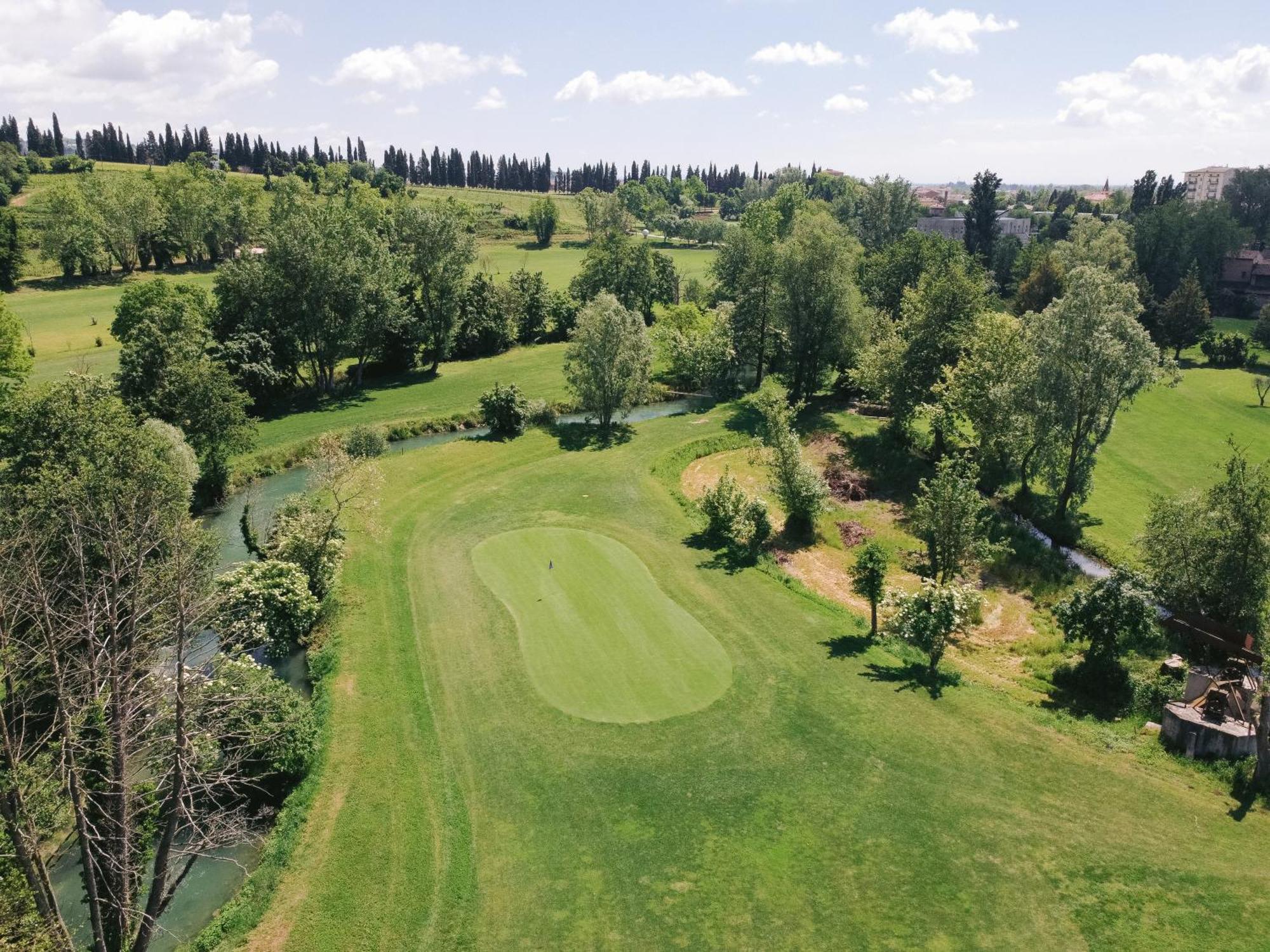 Locanda Golf Musella San Martino Buon Albergo Exterior photo